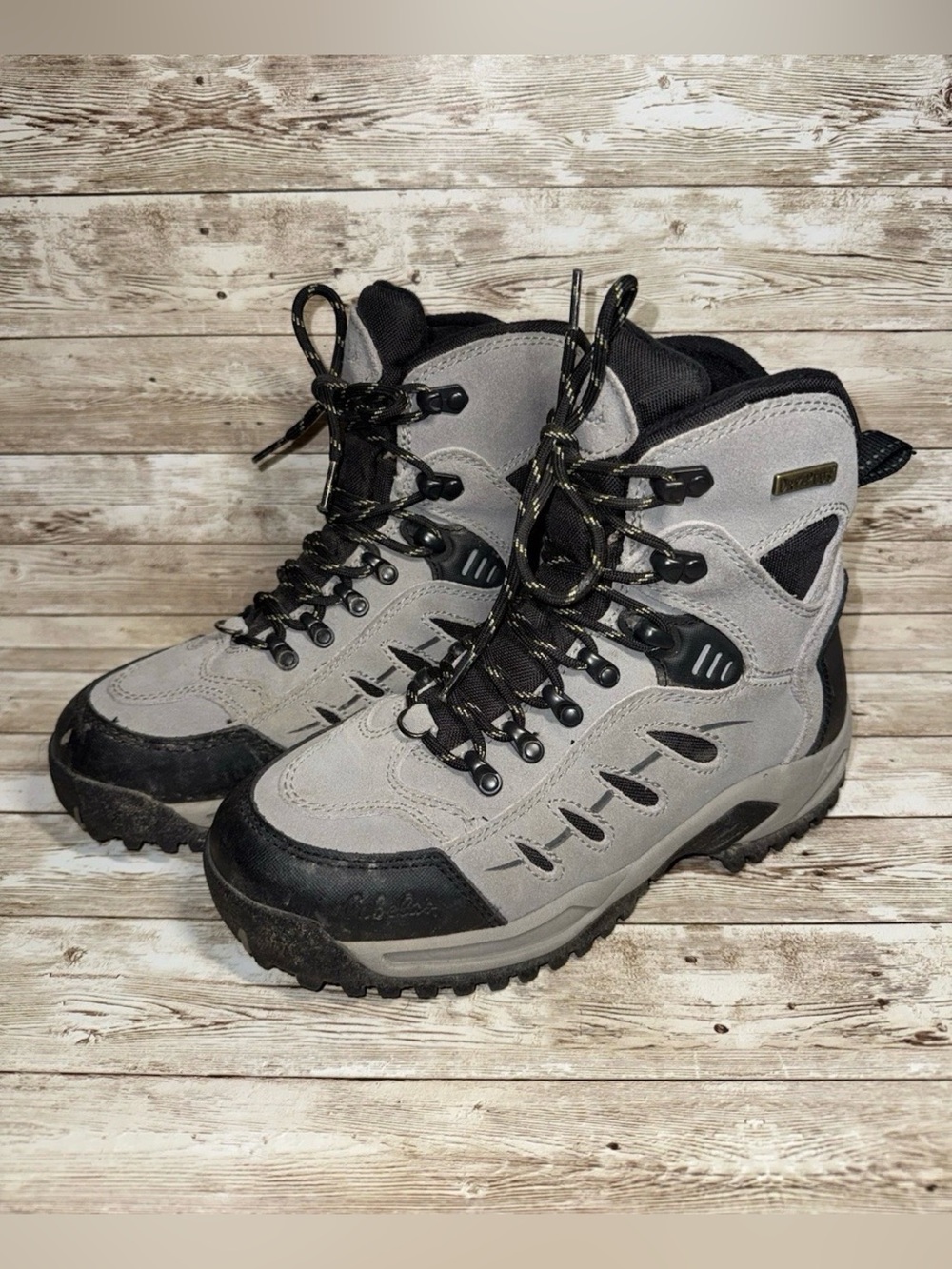 Cabelas Gray and Black Waterproof Hiking Boots. Women's 8.5 D wide #83-0534